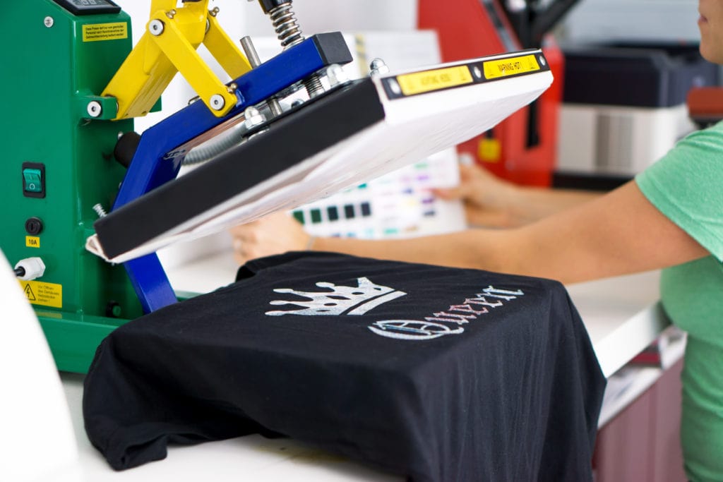 t-shirt-printer-printing-shirt