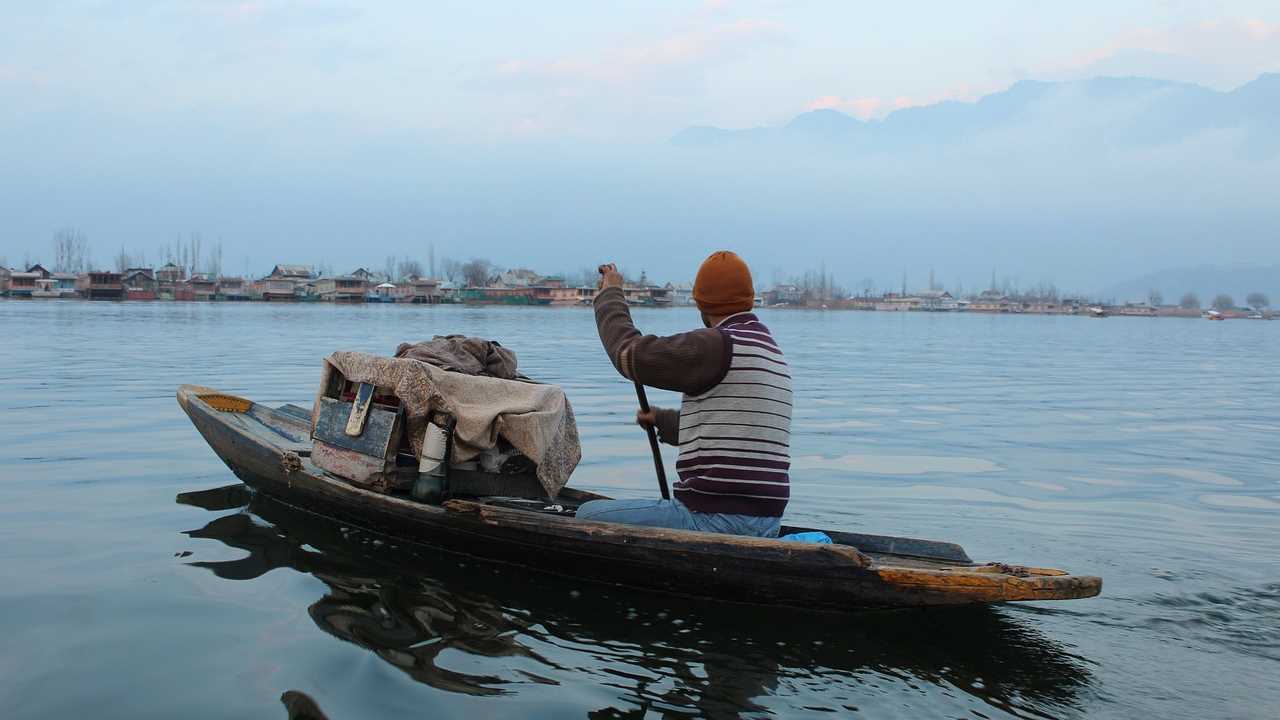 Shikara Ride on Dal Lake