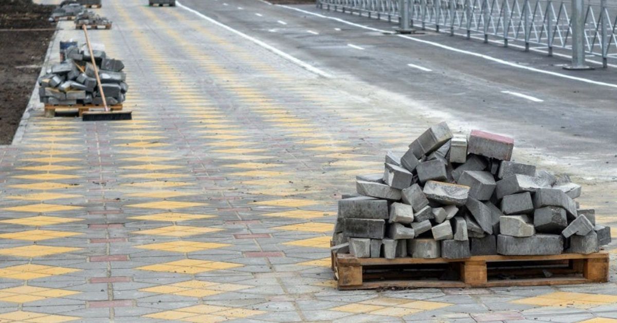 Pros and Cons of DIY Paving