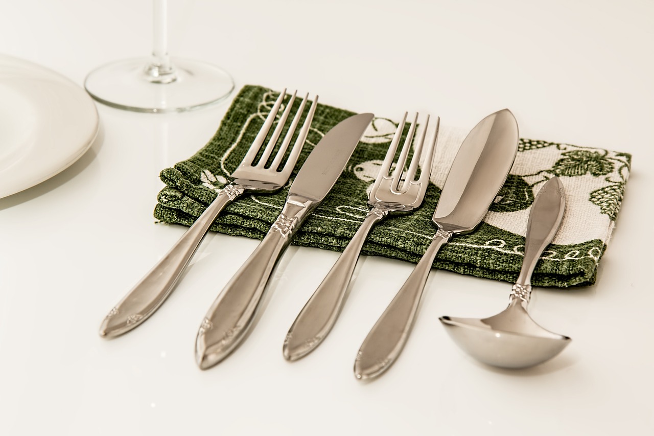 wholesale cutlery set manufacturer